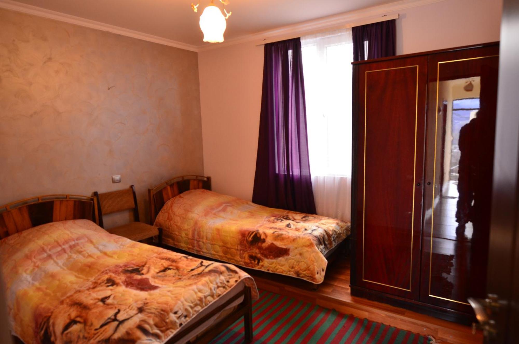 Armen'S Guest House Tat'ev Buitenkant foto